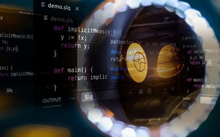 保亭 api php源码,下载的php源码怎么运行呢？